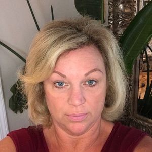 Meet your Posher, Felisha